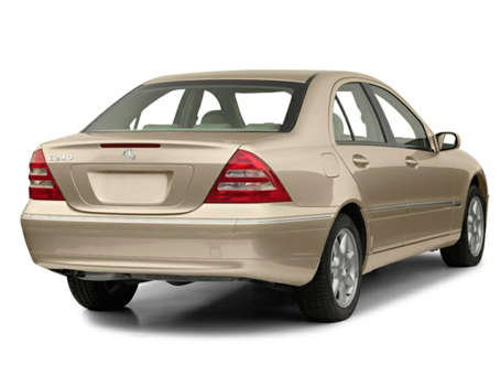 Mercedes C 2001 acima
